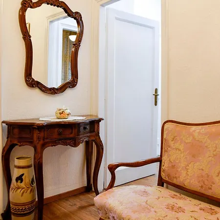 Apartment Royal Palace At Belgrade-vracar